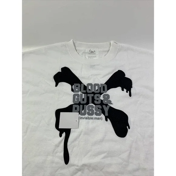 Comfortable Chaos Insanity Mens White T Shirt Sz XL‎ Blood Guts & Invisible Man